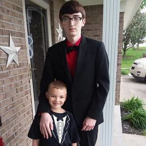 Meet your Posher, Christian